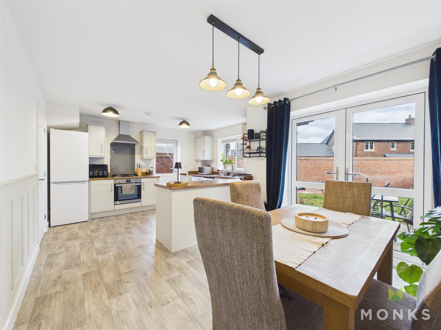 6 Knights Grove, Oswestry, SY10 8PU For Sale